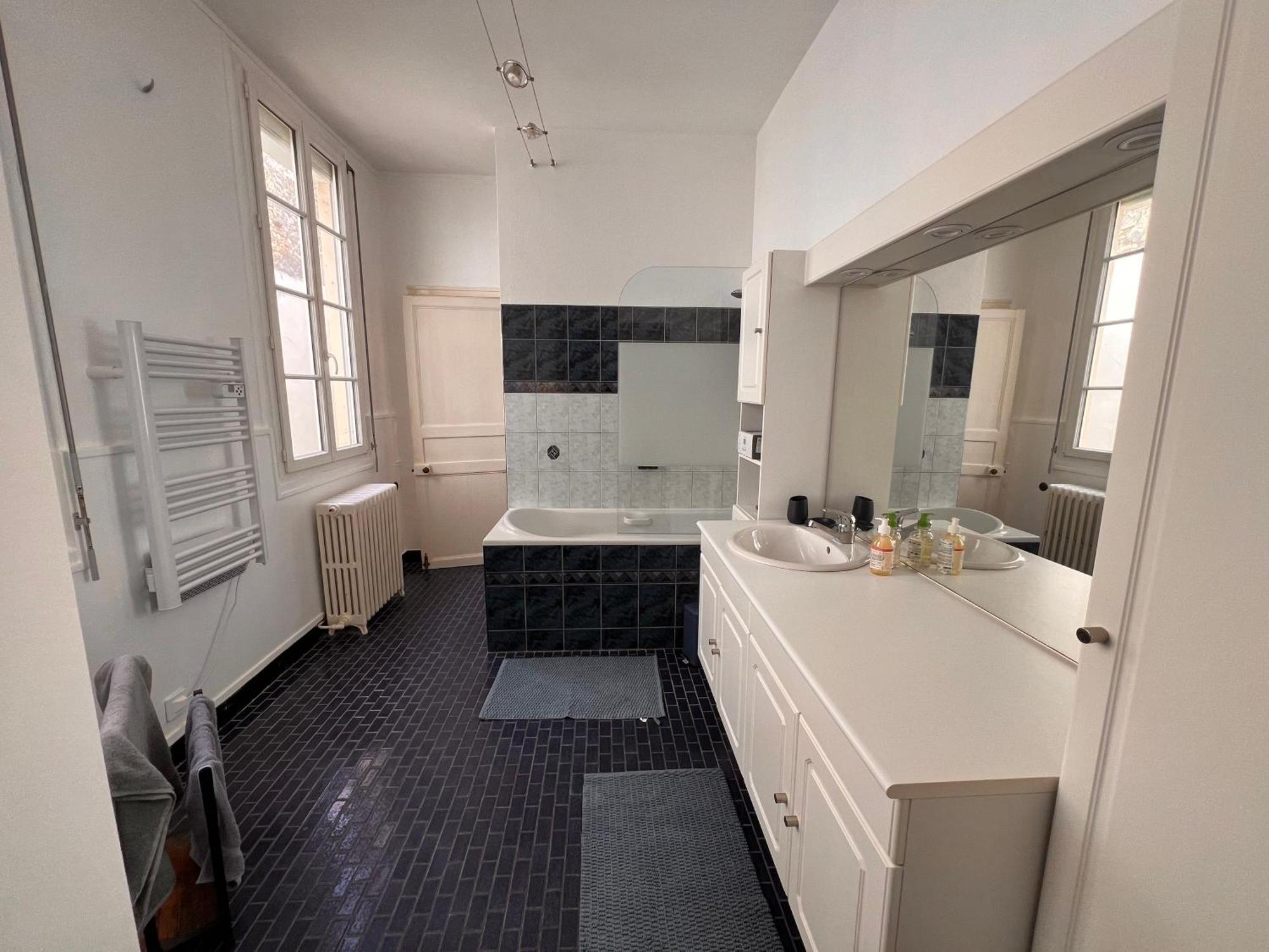 La Colbertine - Charming Apartment In Place Colbert Rochefort  Eksteriør bilde