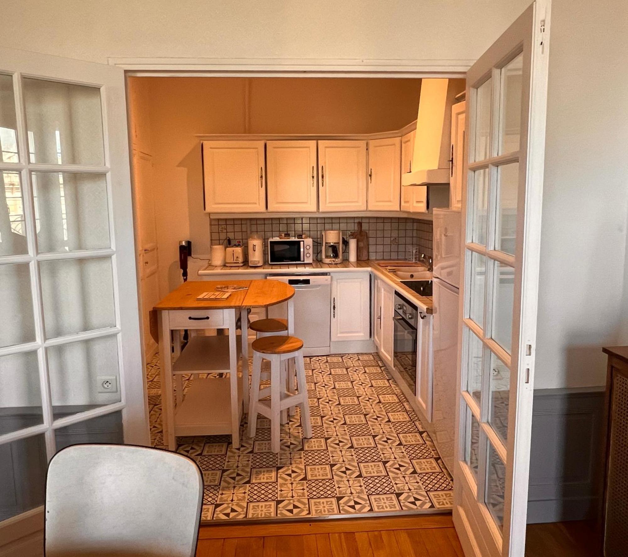 La Colbertine - Charming Apartment In Place Colbert Rochefort  Eksteriør bilde