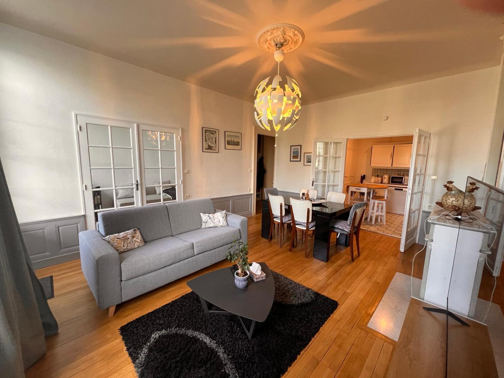 La Colbertine - Charming Apartment In Place Colbert Rochefort  Eksteriør bilde